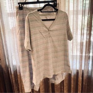Charter Club Pajamas set XL tee style top cropped pant